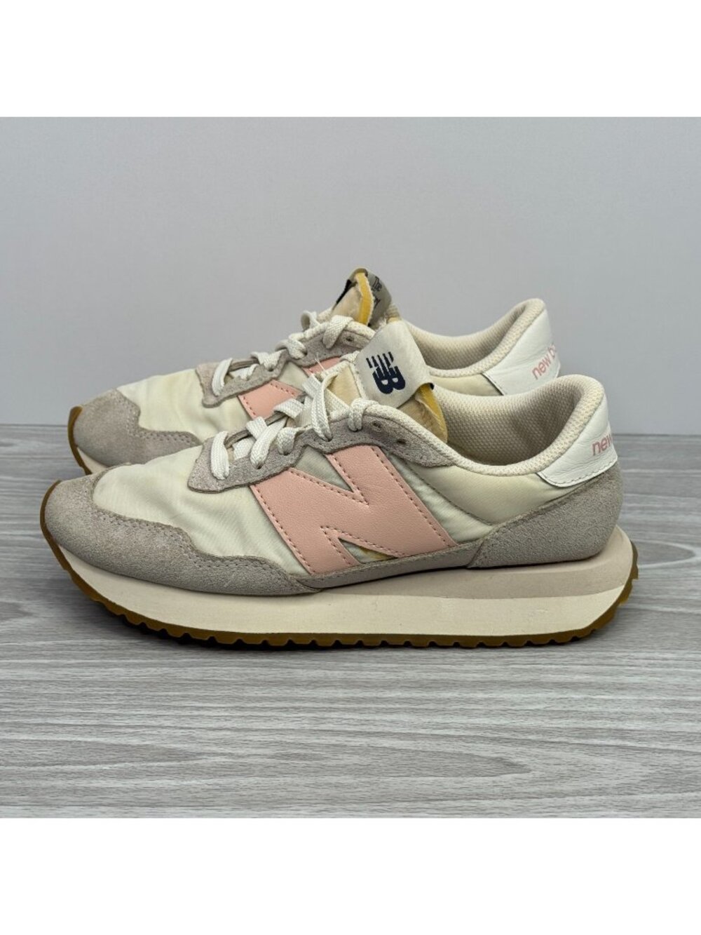 New Balance 237 Shoes Womens 6 Beige Gray Pink Running Sneakers Casual WS237GA